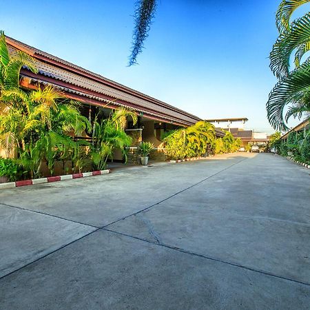 Nida Rooms Central 89 Plaza Resort سوراثاني المظهر الخارجي الصورة
