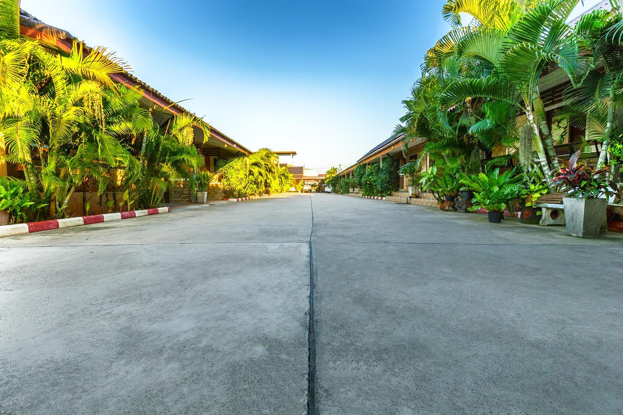 Nida Rooms Central 89 Plaza Resort سوراثاني المظهر الخارجي الصورة