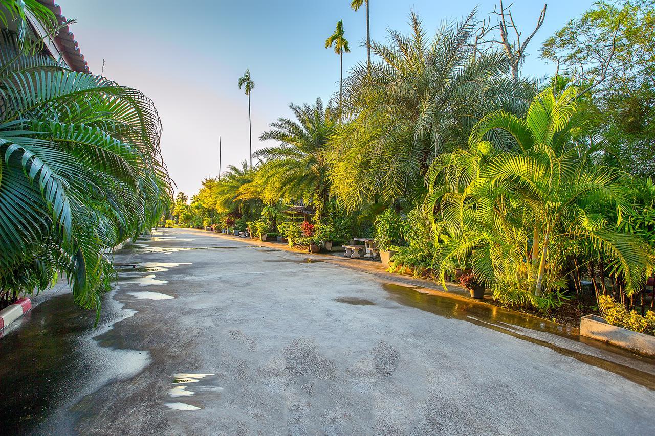 Nida Rooms Central 89 Plaza Resort سوراثاني المظهر الخارجي الصورة